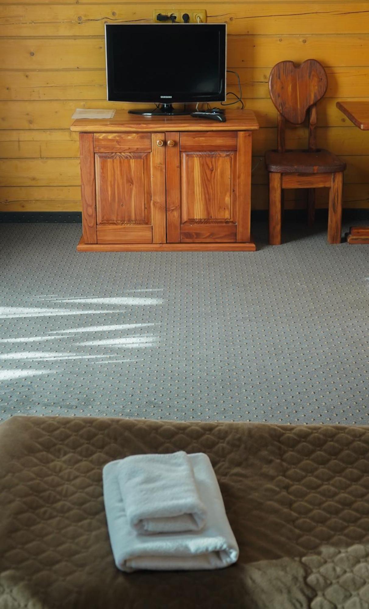 Karpatski Dzherela Jaremče Esterno foto
